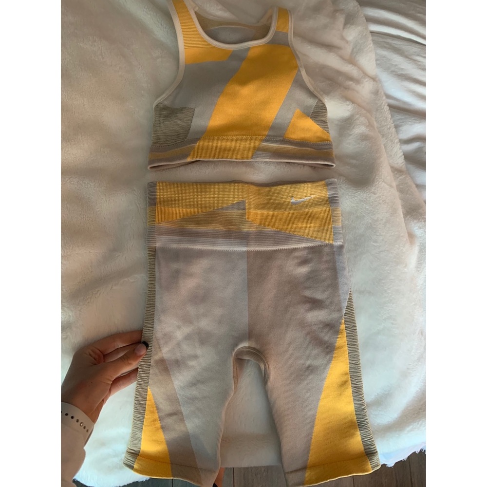 Nike Seamless Set